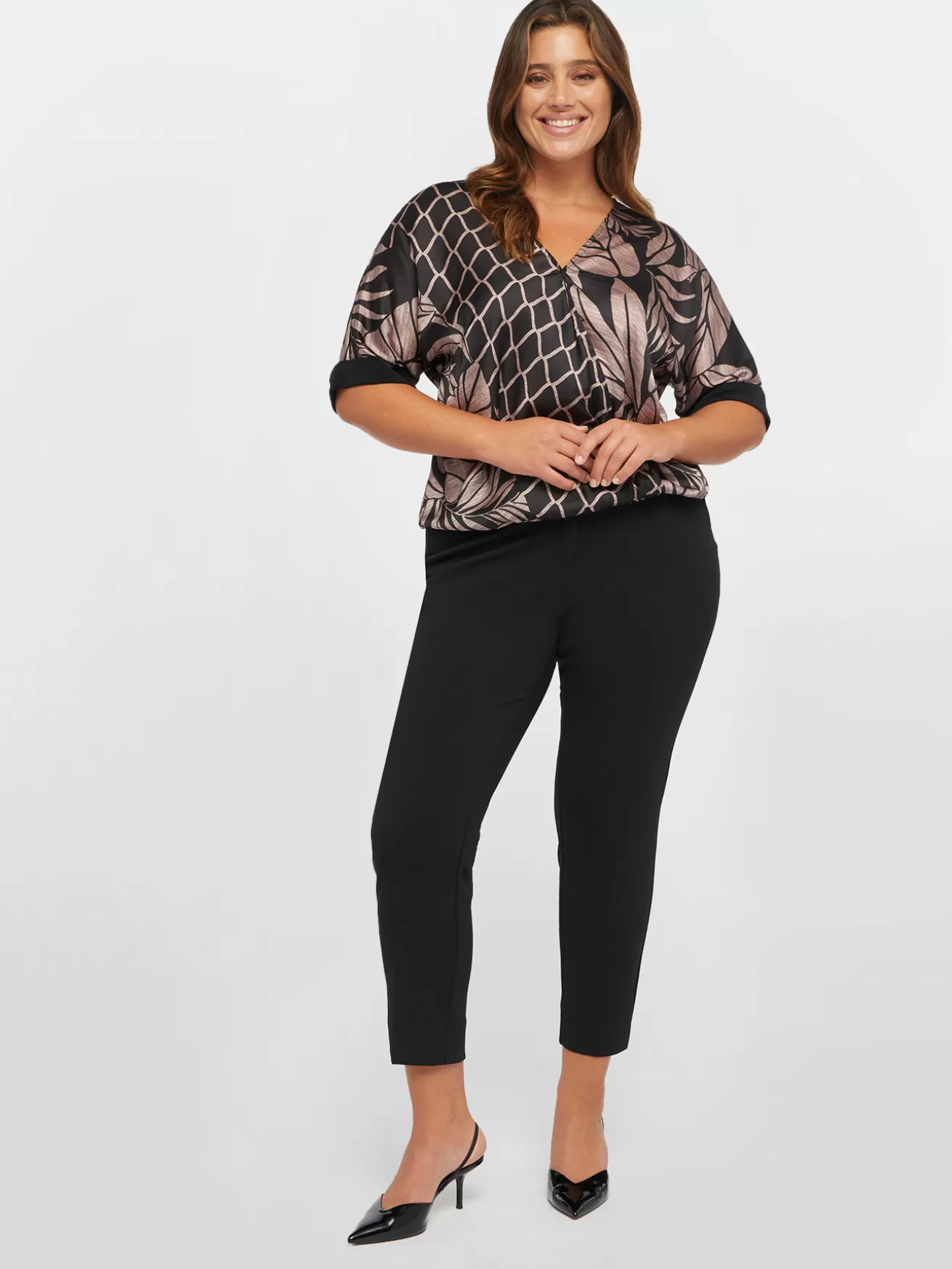 Flash Sale Fiorella Rubino Blusa In Satin Dalla Stampa Foliage Nero