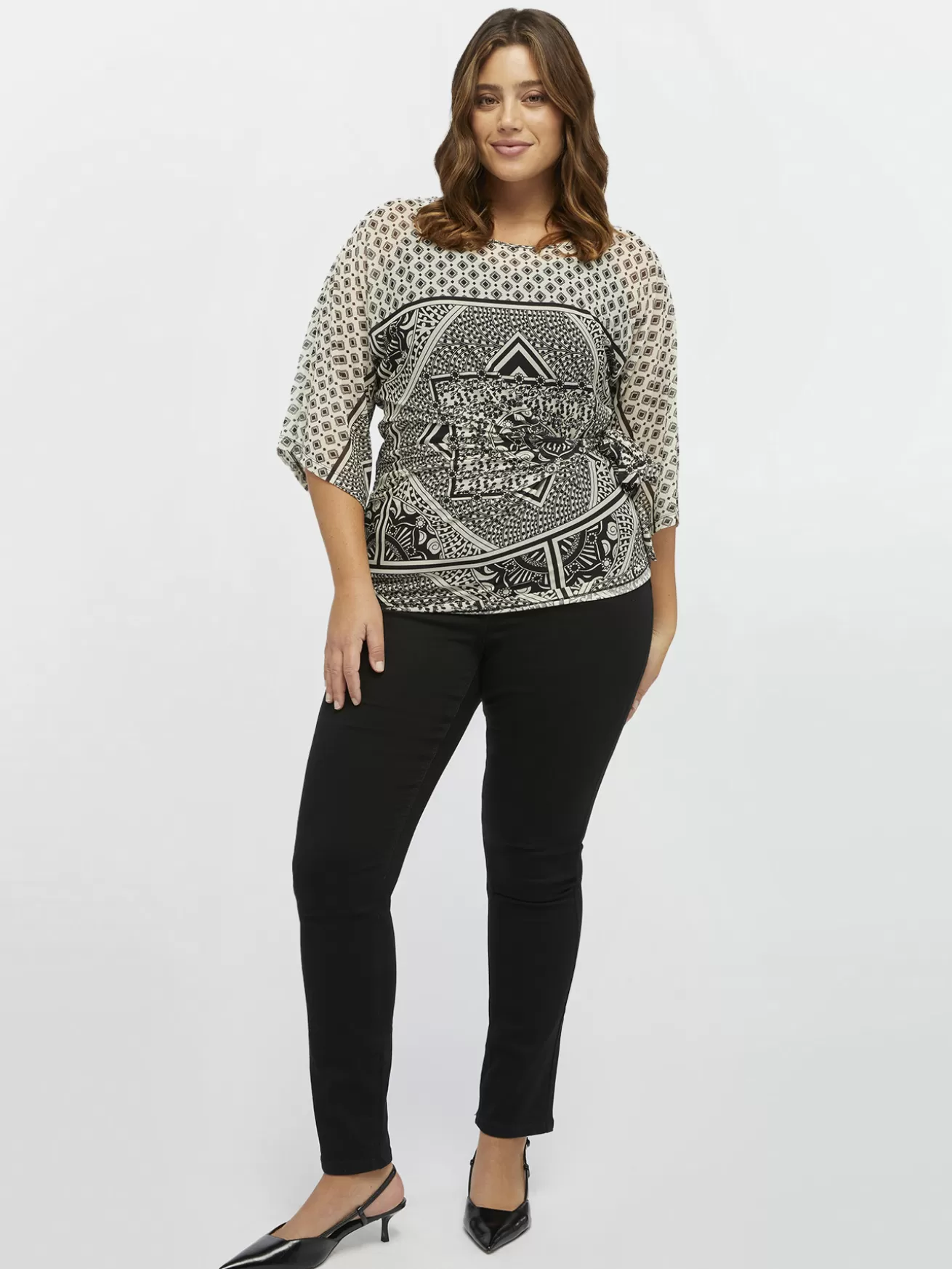 Hot Fiorella Rubino T-shirt In Tulle Stampa Bandana Nero